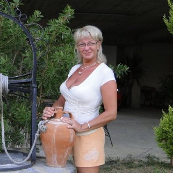 SEXKONTAKTE MUENCHEN OMA SUCHT SEXPARTNER Sexy frauen live scharfe frauen ab 40