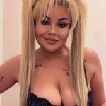 Alina, große Titten und heiße Muschi. Angebote hobbyhuren