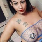 Silvy, 28 Jahre jung und eine vollbusige Blasmaus. Bild