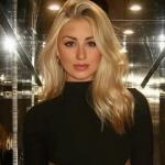 Evelina 24 Jahre alt, sinnlich und heiß. Angebote huren-callgirls