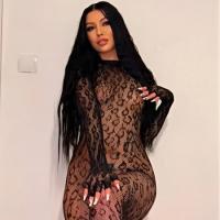 Heisse Kim, freches und megageiles Girl erfüllt Dir Deine Wünsche. Bild
